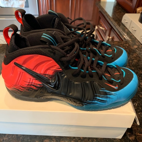 Nike Air Foamposite Pro Spiderman - Picture 2 of 4